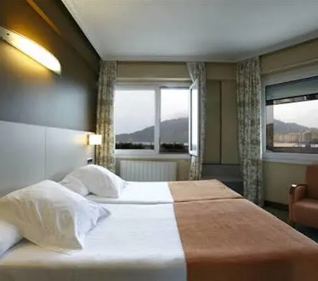 فندق Parma 2*
